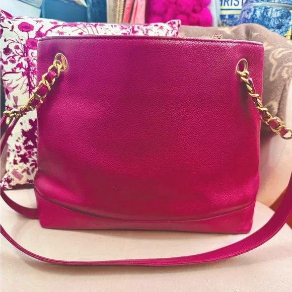 Chanel Raspberry Caviar Tote - Picture 3 of 14